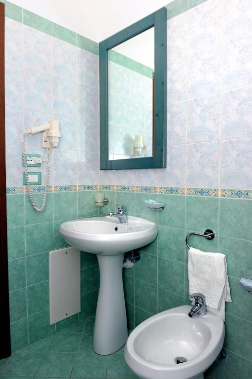 Hotel La Ninfea Isquia Habitación foto